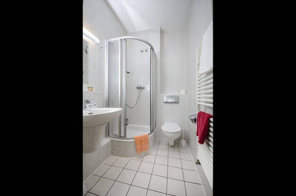 Hotel Siegmar Im Geschaftshaus Chemnitz Bagian luar foto